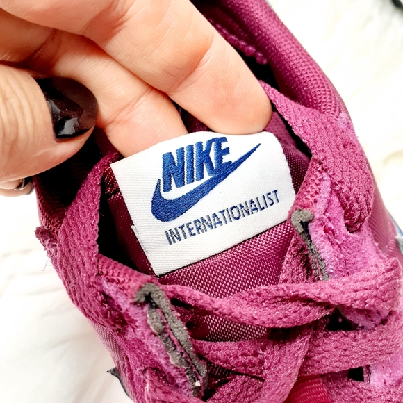 NEW Nike Internationalist True Berry women’s - Picture 14 of 15